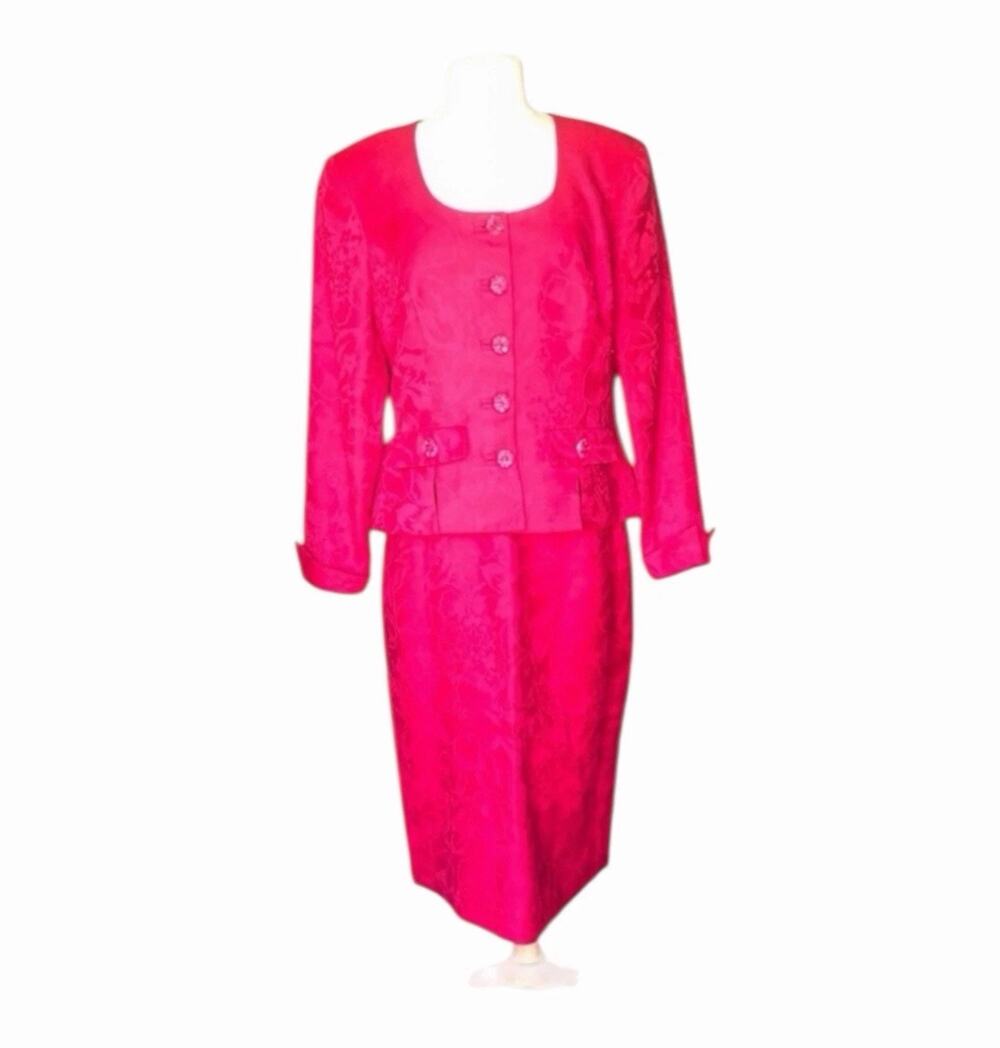 Vintage 1960s Howard Wolf Timeless Pink Jacquard Skirt Suit Size 8 Mod Two Piece